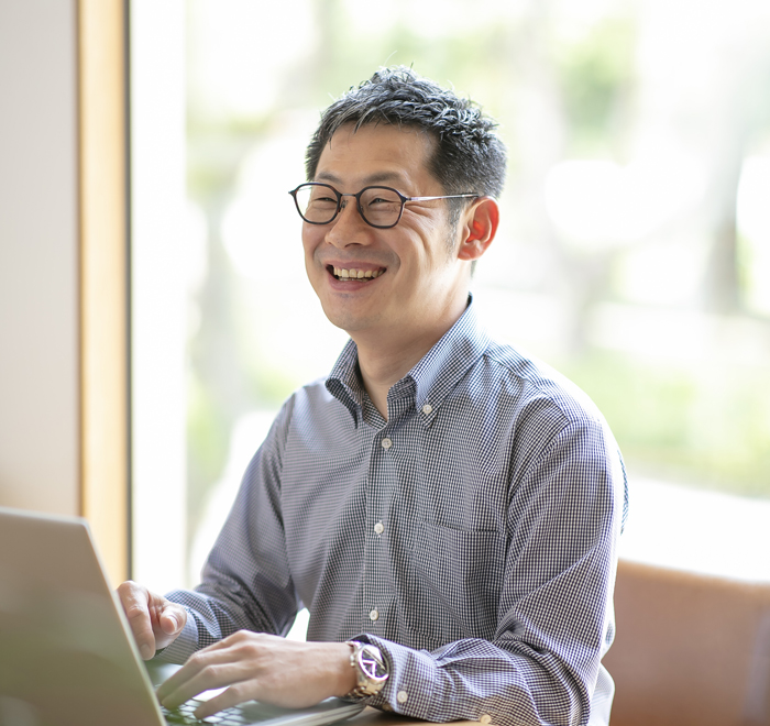 代表取締役 堂満氏